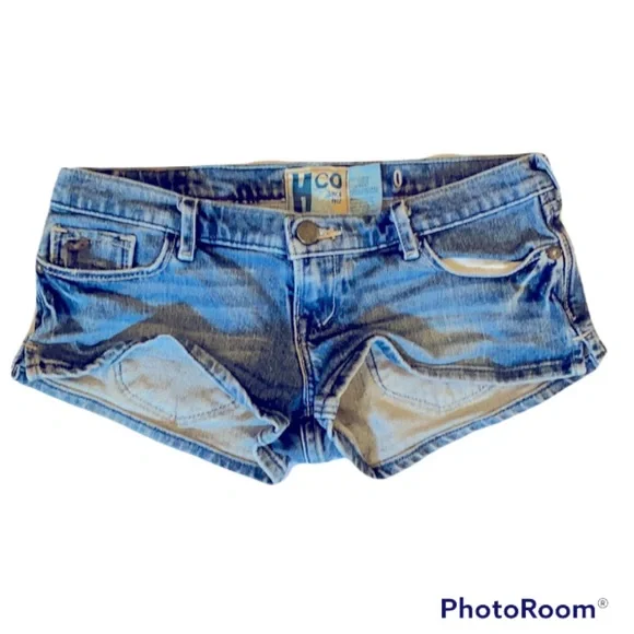 RARE 2000s HOLLISTER LOW RISE SEXY JEAN SHORTS DAISY DUKES⭐️⭐️⭐️⭐️⭐️